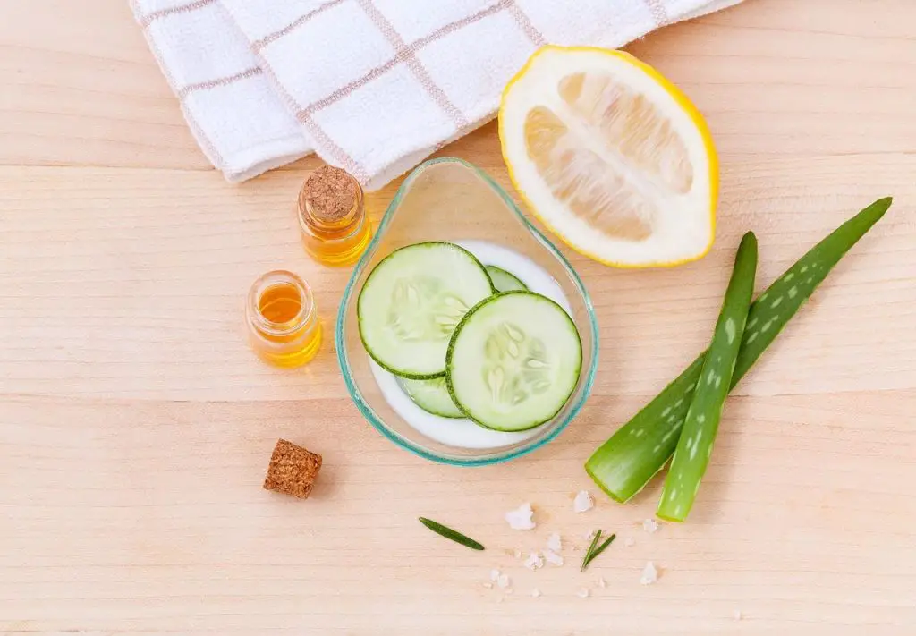 How to get rid of oily skin at home